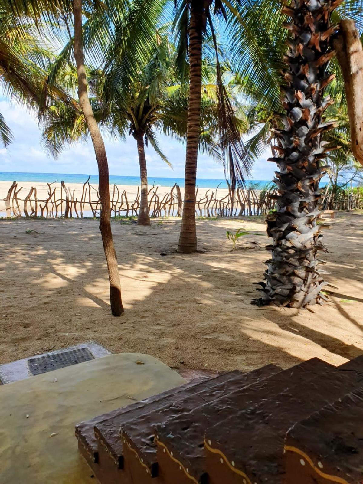 Light House Beach Hut Komari Zewnętrze zdjęcie